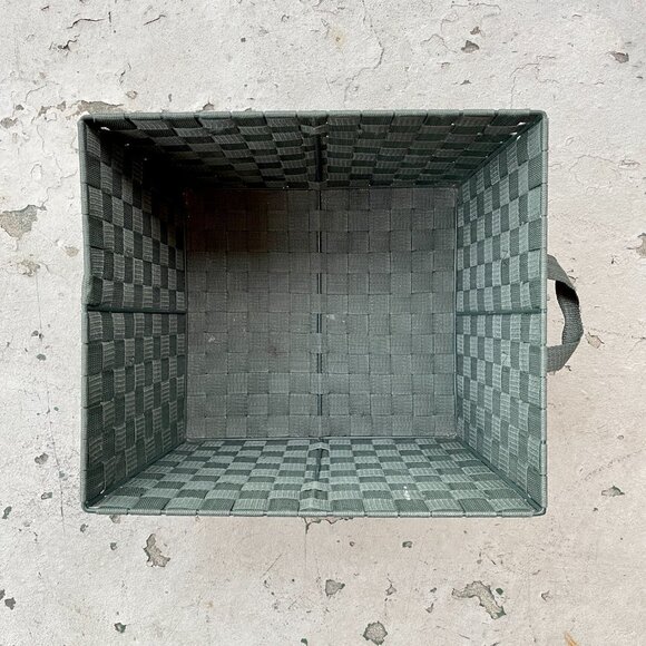 Large Woven Basket with Handles - Picture 3 of 14